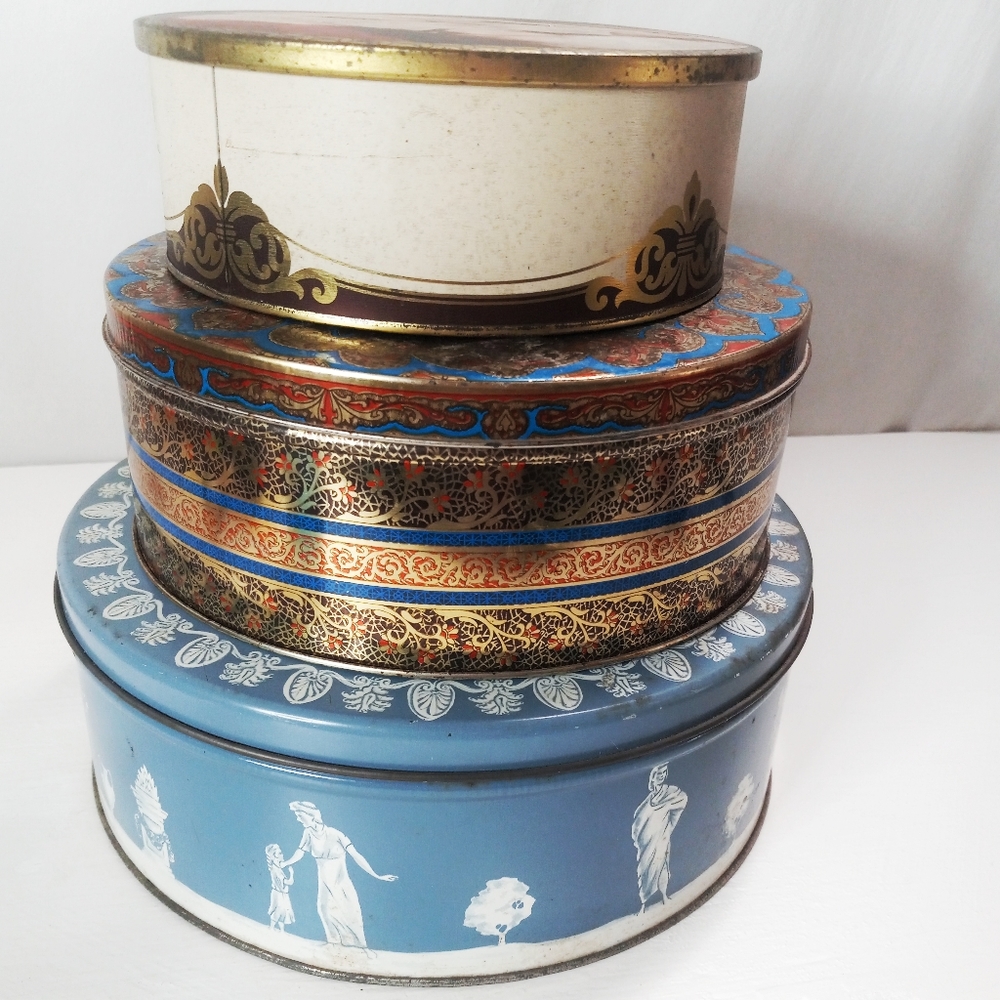 Vintage tin lot Hostess Cake Continental Baking, Thorne, Atlantic Can Co, Jasper